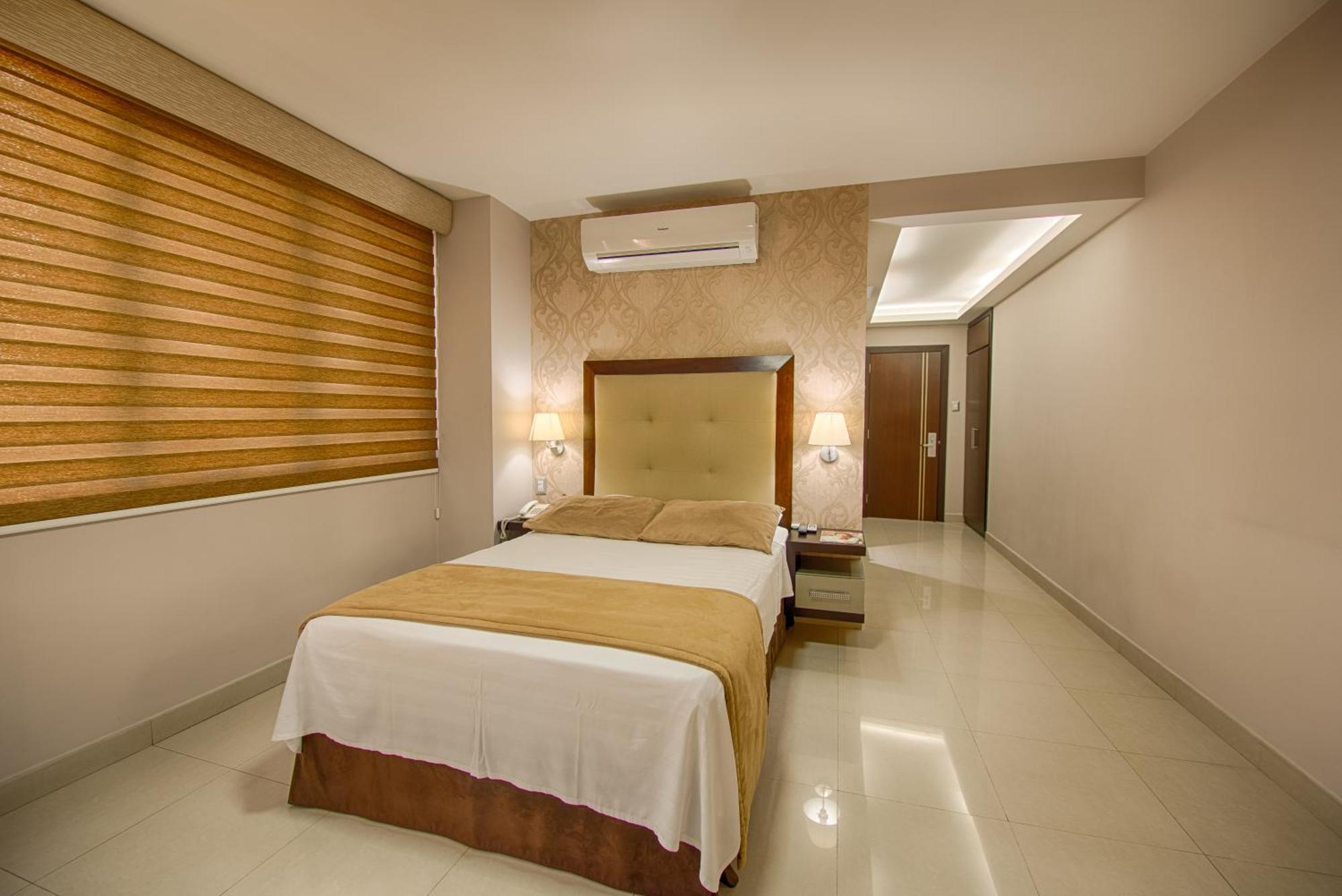 Hotel Veuxor Мачала Екстериор снимка