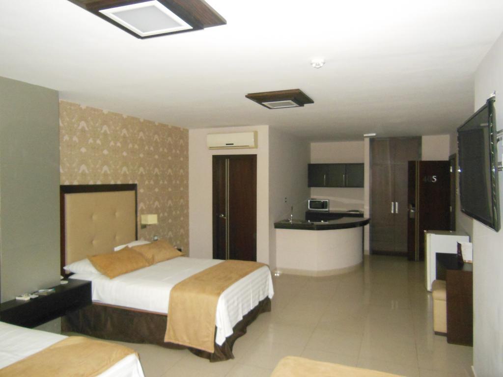 Hotel Veuxor Мачала Екстериор снимка